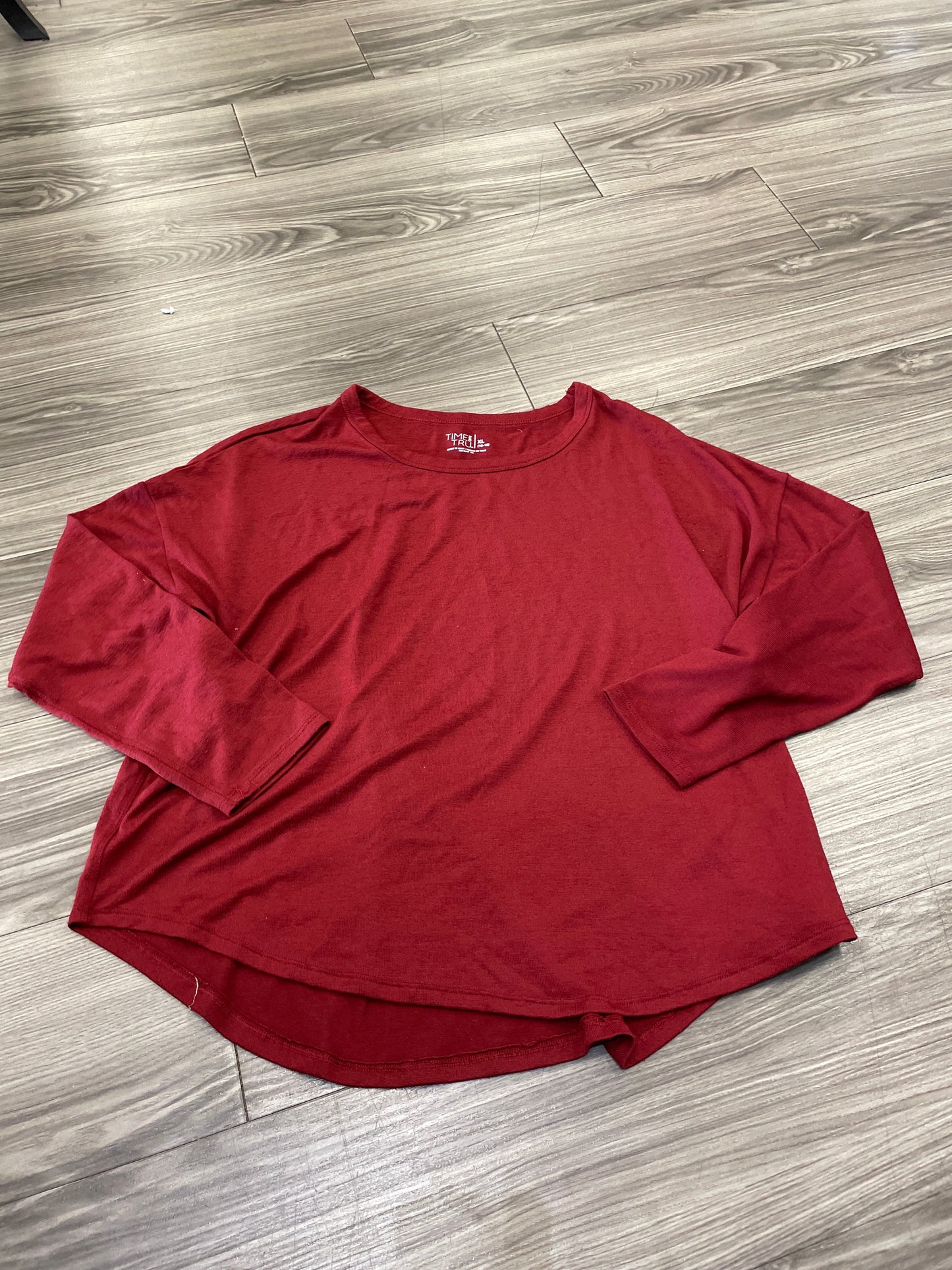 Top Long Sleeve By Time And Tru In Red, Size: Xl