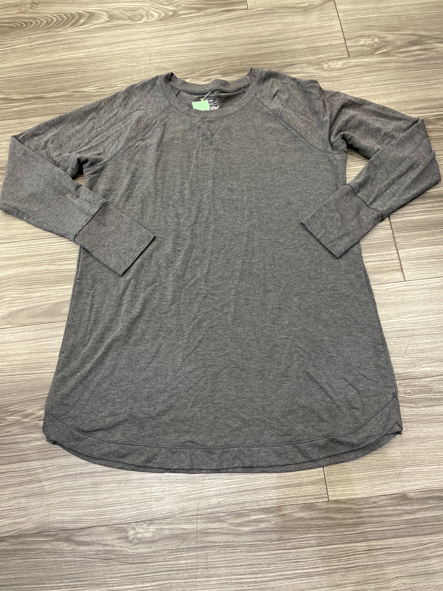 Top Long Sleeve By Tek Gear In Grey, Size: Xl