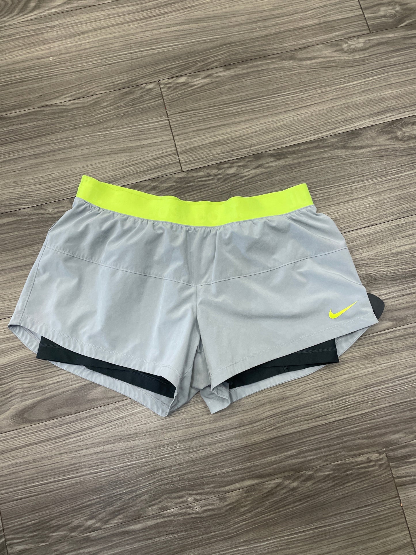 Athletic Shorts By Nike In Grey, Size: Xl