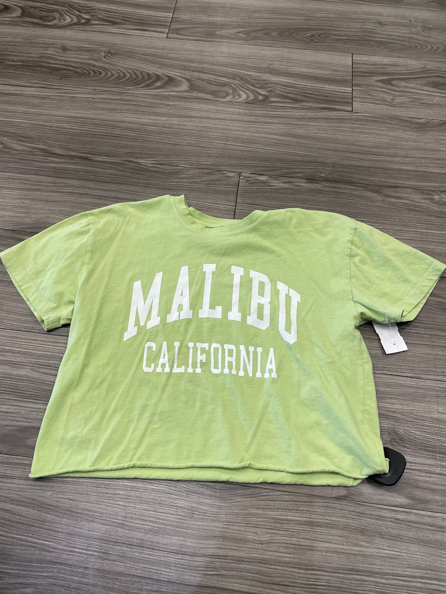 Top Short Sleeve By Clothes Mentor In Green, Size: M