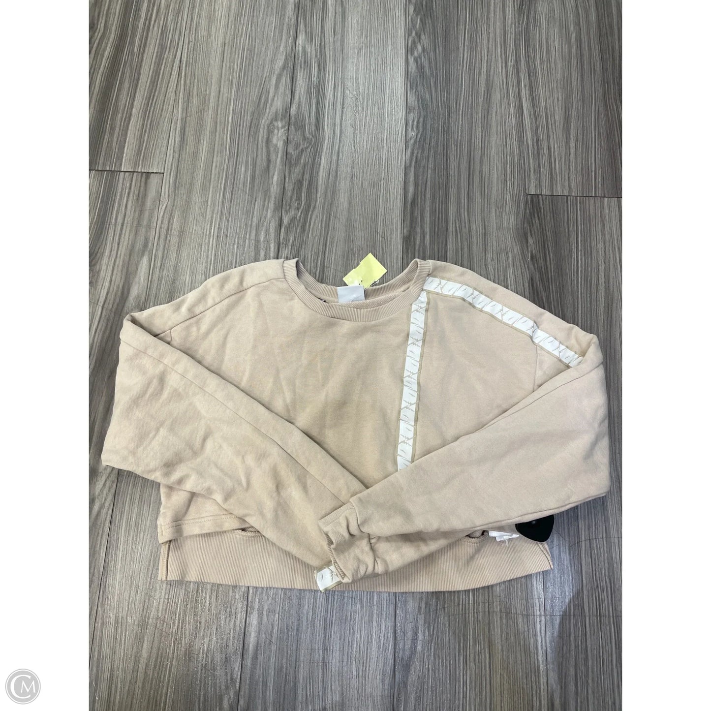 Athletic Top Long Sleeve Crewneck By Gym Shark In Tan, Size: M