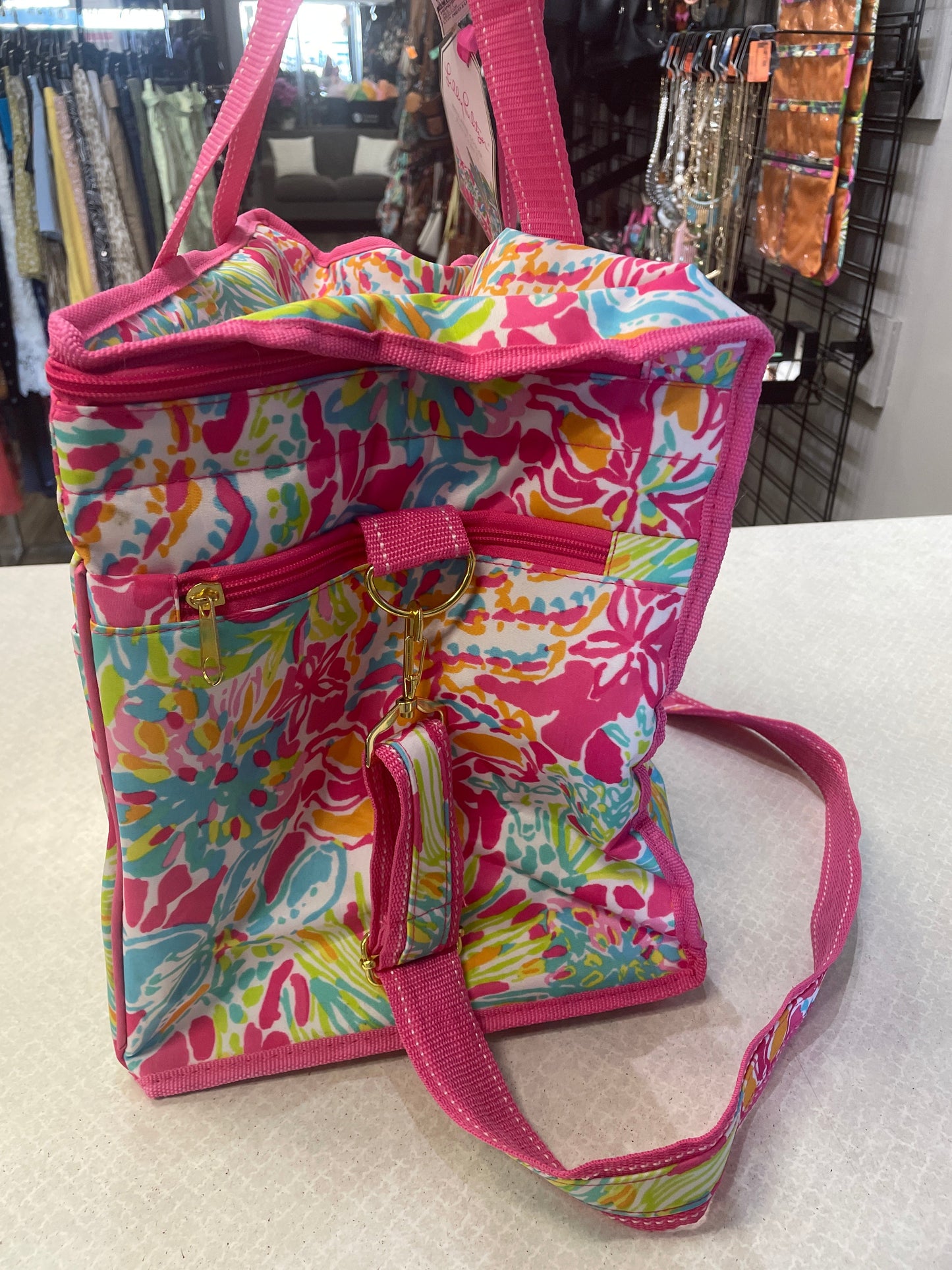 Handbag By Lilly Pulitzer, Size: Medium