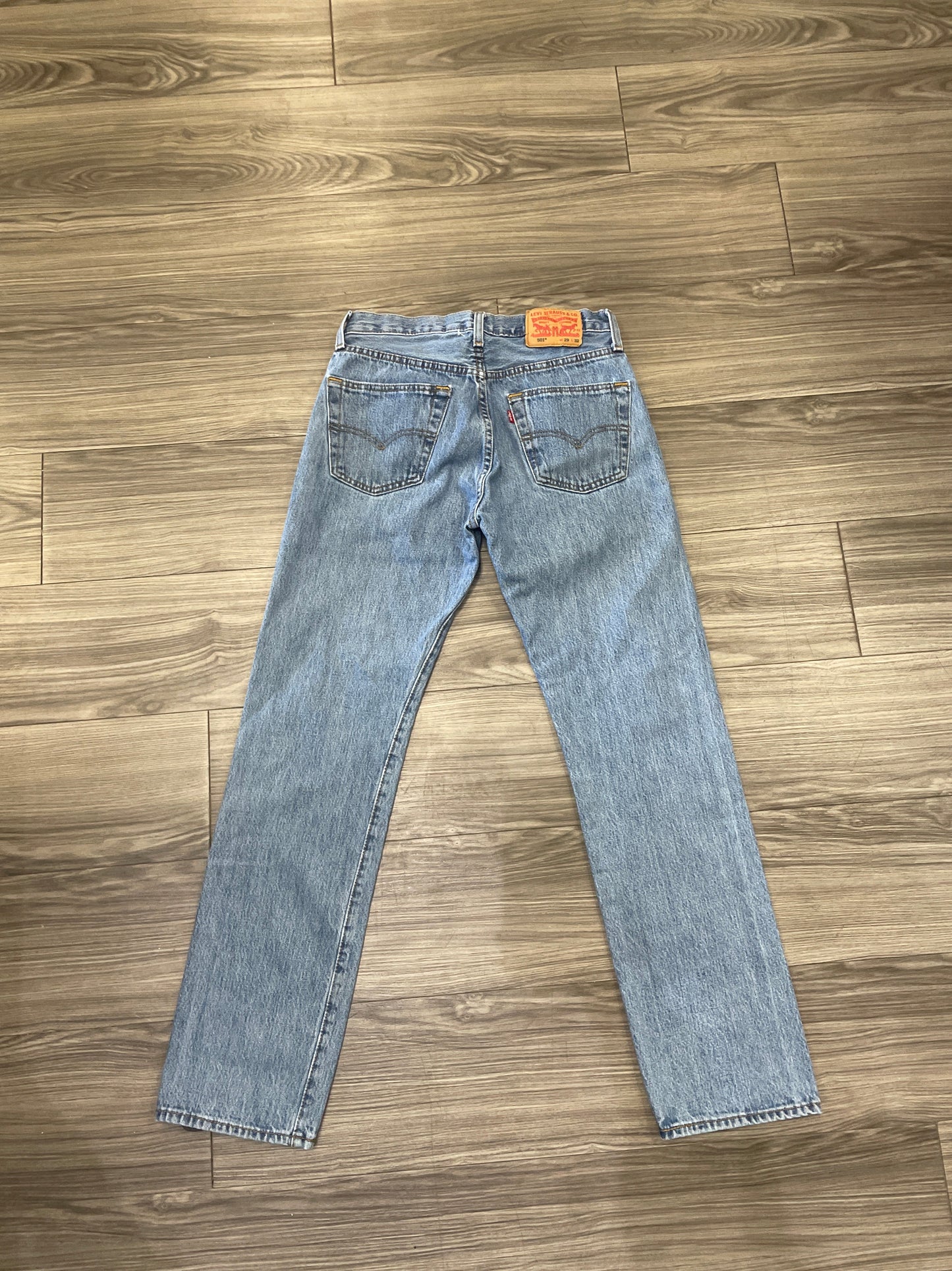 Jeans Straight By Levis In Blue, Size: 8