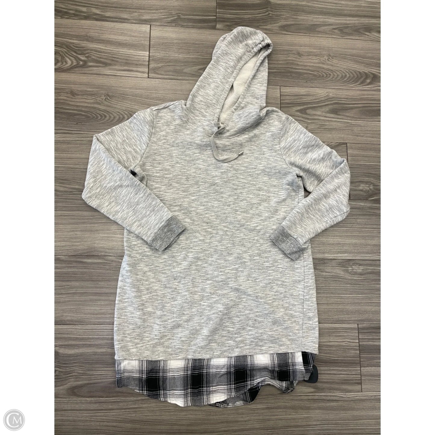 Sweatshirt Hoodie By Maurices In Grey, Size: L
