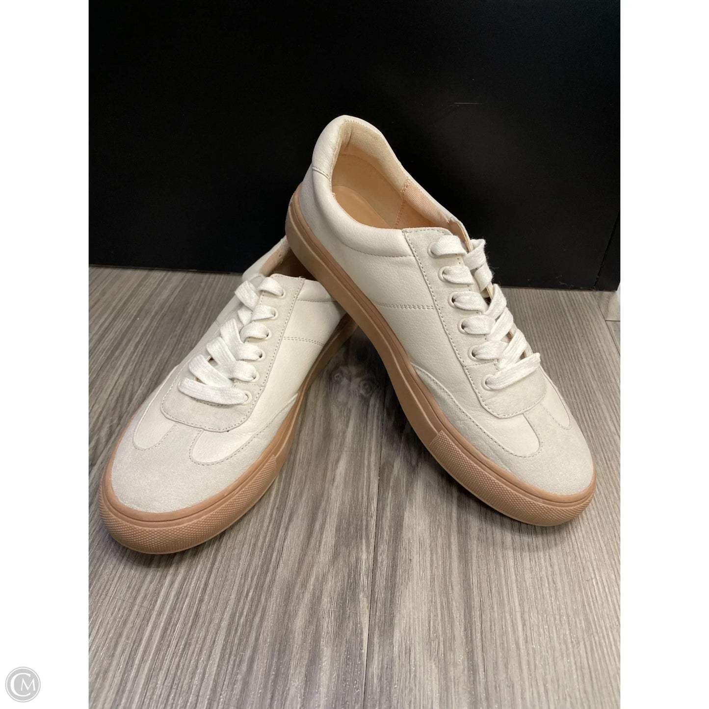 Shoes Sneakers By Loft In White, Size: 9