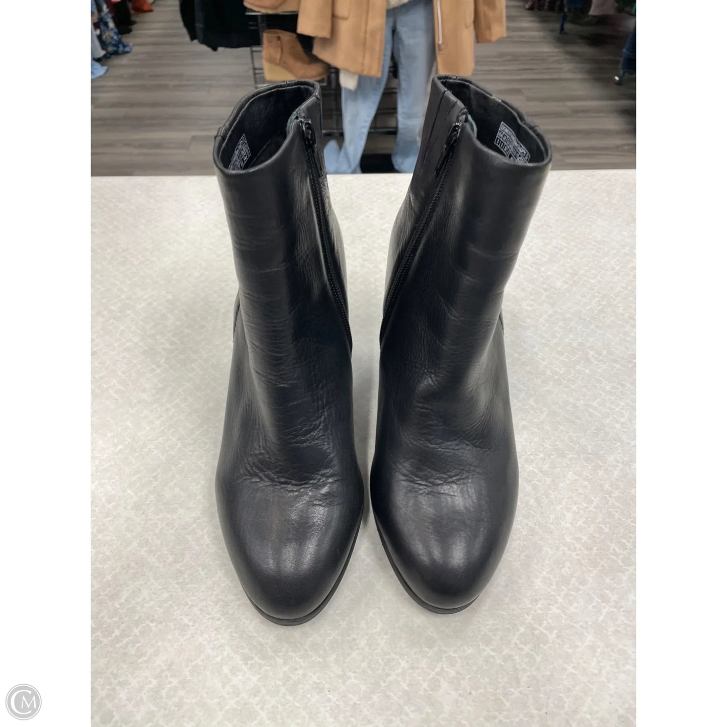 Boots Ankle Heels By Vionic In Black, Size: 8