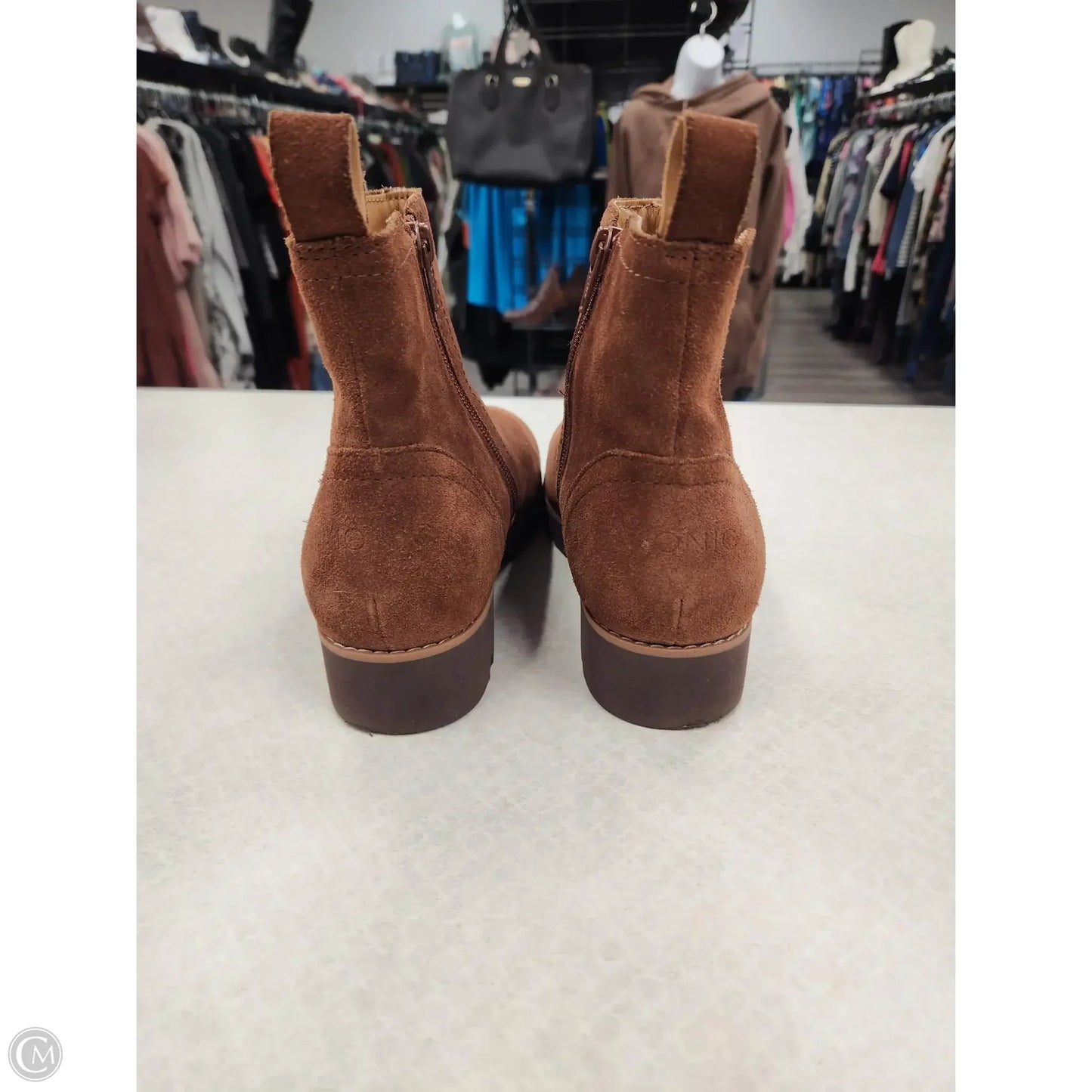 Boots Ankle Flats By Vionic In Brown, Size: 6.5