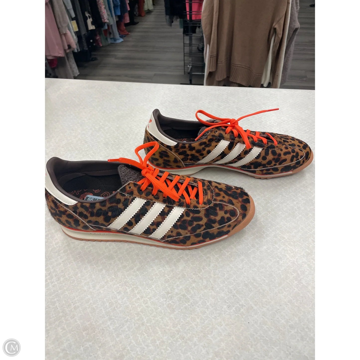 Shoes Sneakers By Adidas In Animal Print, Size: 10
