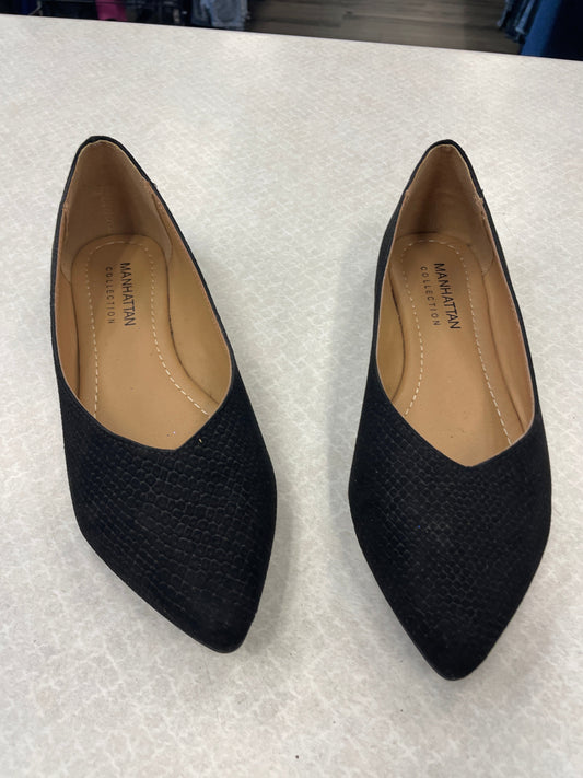 Black Shoes Flats Clothes Mentor, Size 6.5