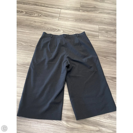 Capris By Croft And Barrow In Black, Size: 10