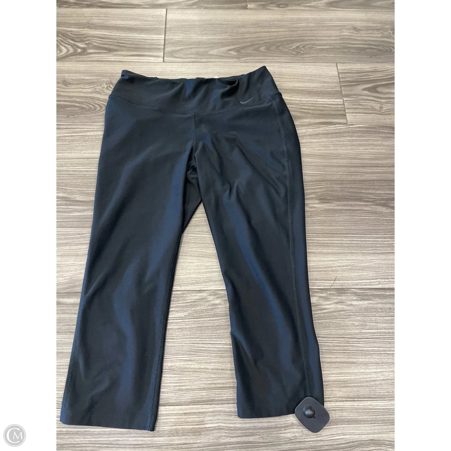 Athletic Capris By Nike Apparel In Black, Size: M