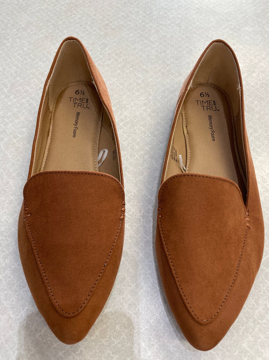 Shoes Flats By Time And Tru In Brown, Size: 6.5