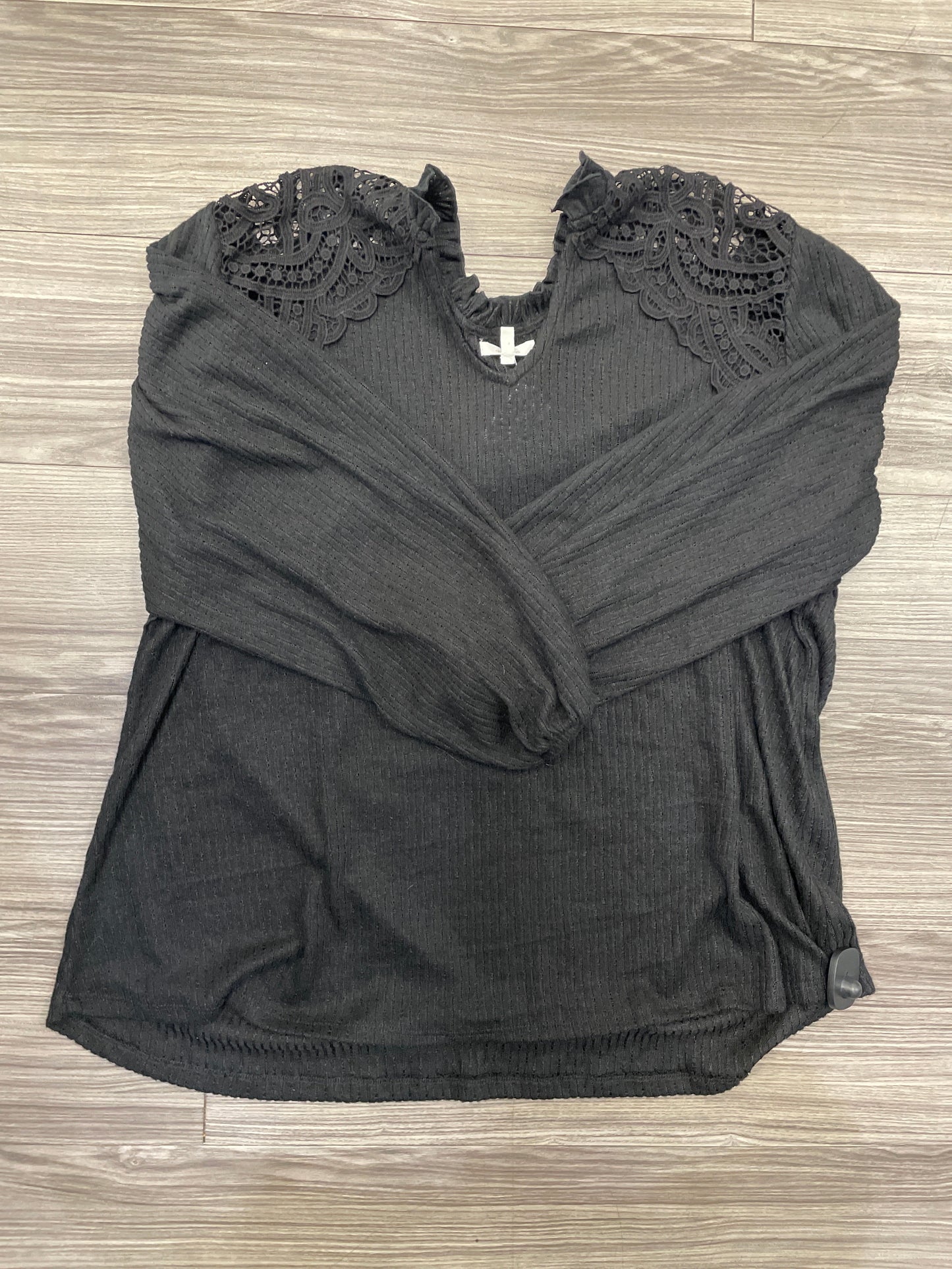 Top Long Sleeve By Maurices In Black, Size: 3x