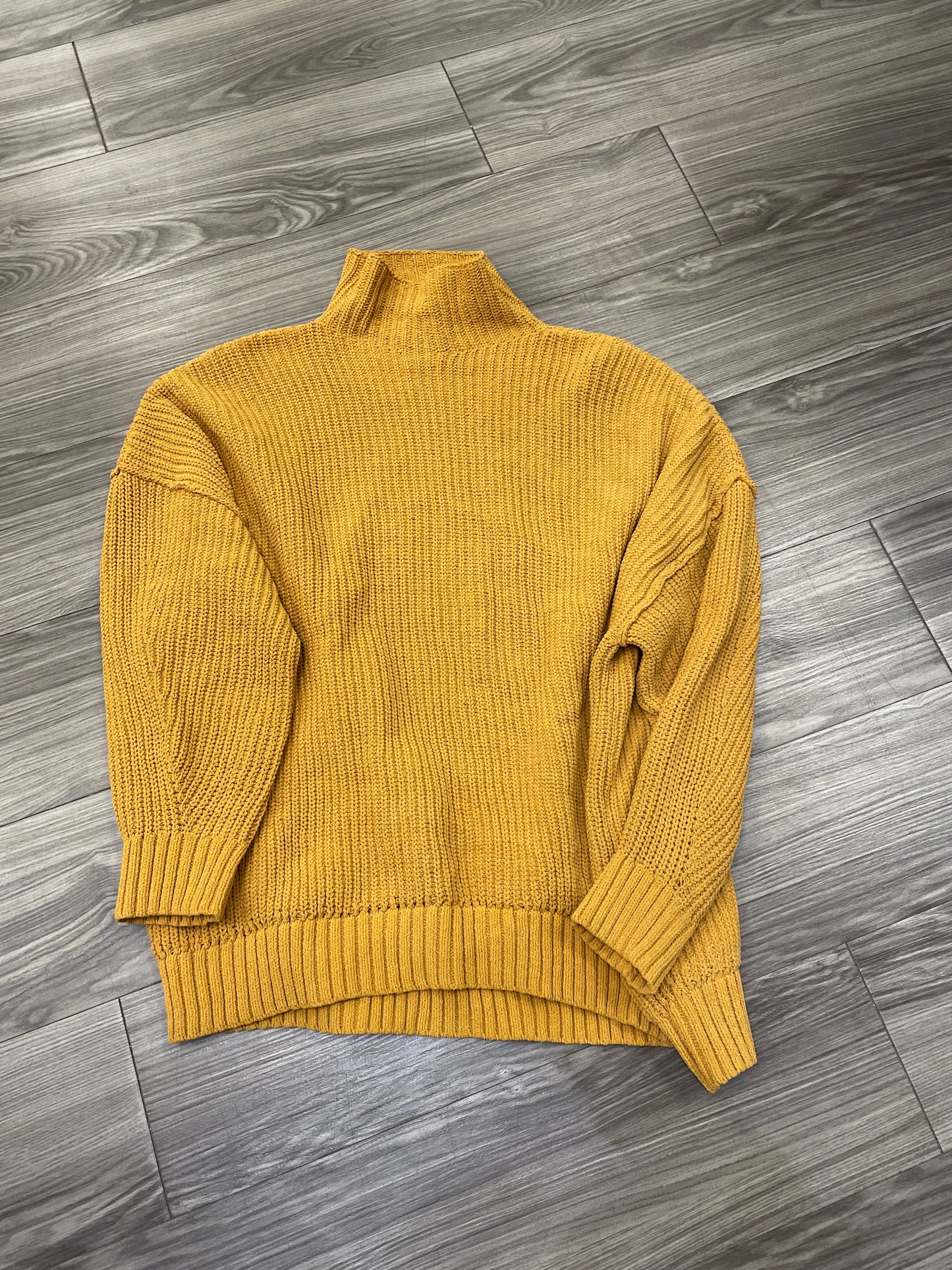 Sweater By Aerie In Yellow, Size: L