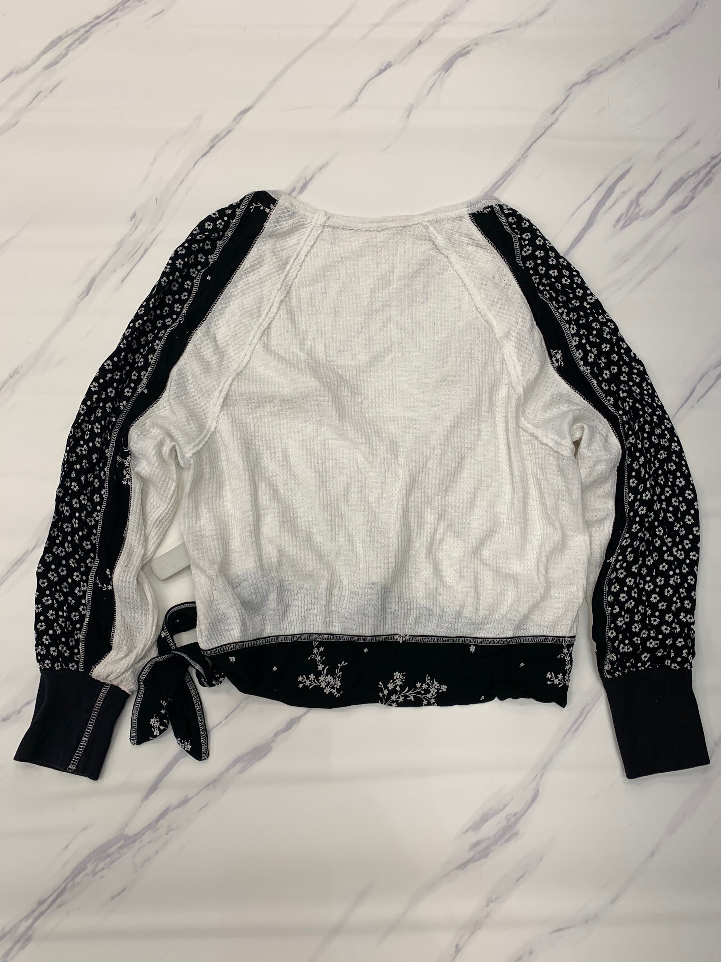 Top Long Sleeve By Free People, Size: M