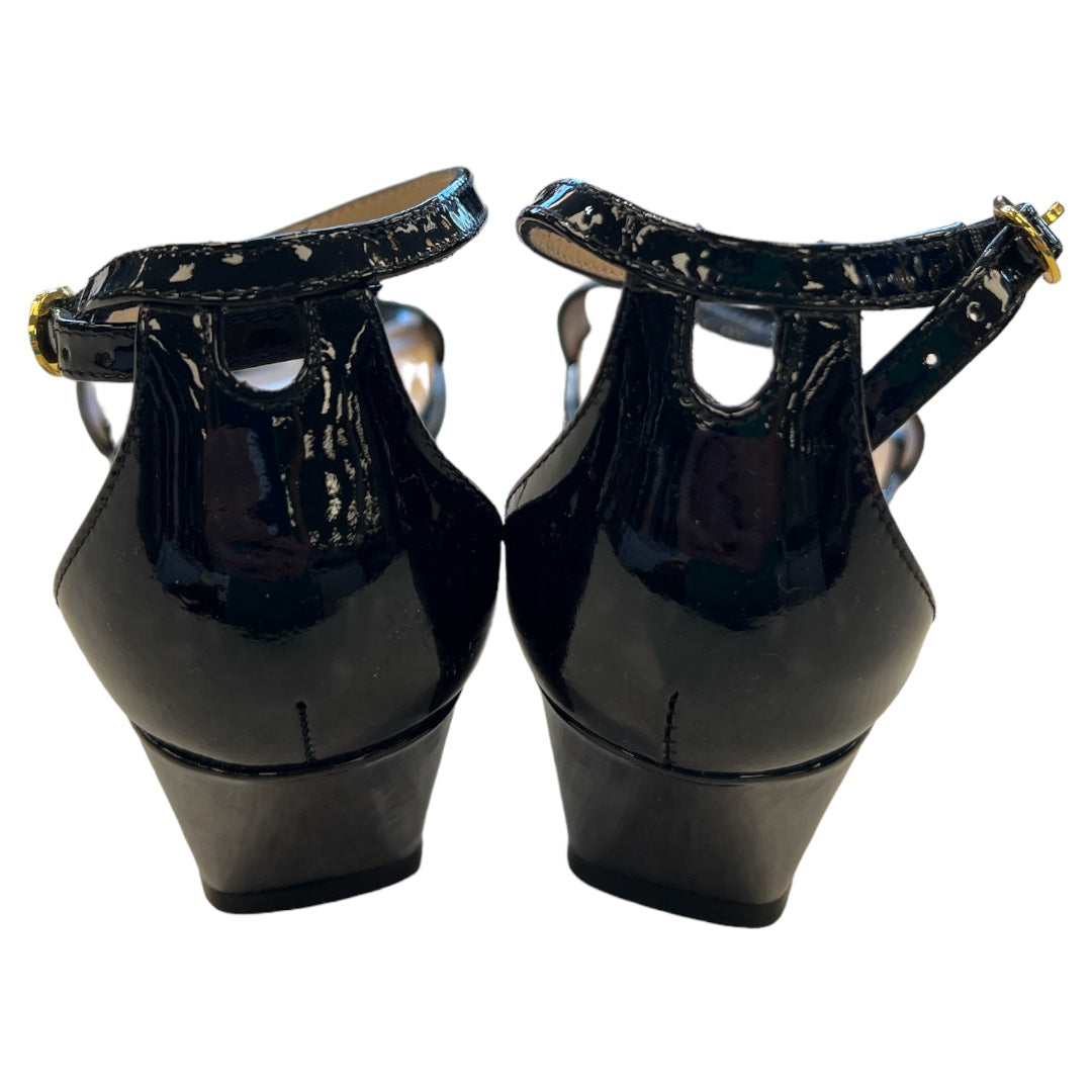 Black Sandals Designer Stuart Weitzman, Size 8