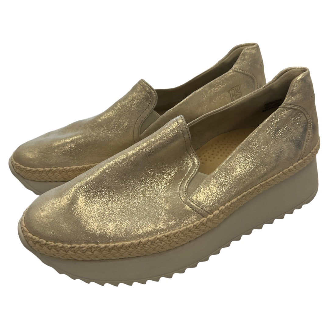 Gold Shoes Designer Paul Green, Size 8