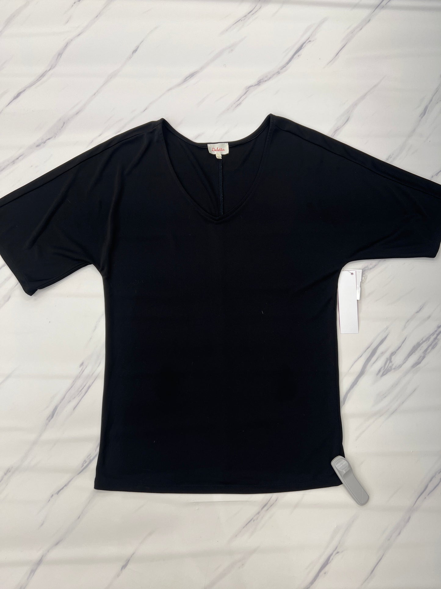 Top Short Sleeve By Deletta In Black, Size: S