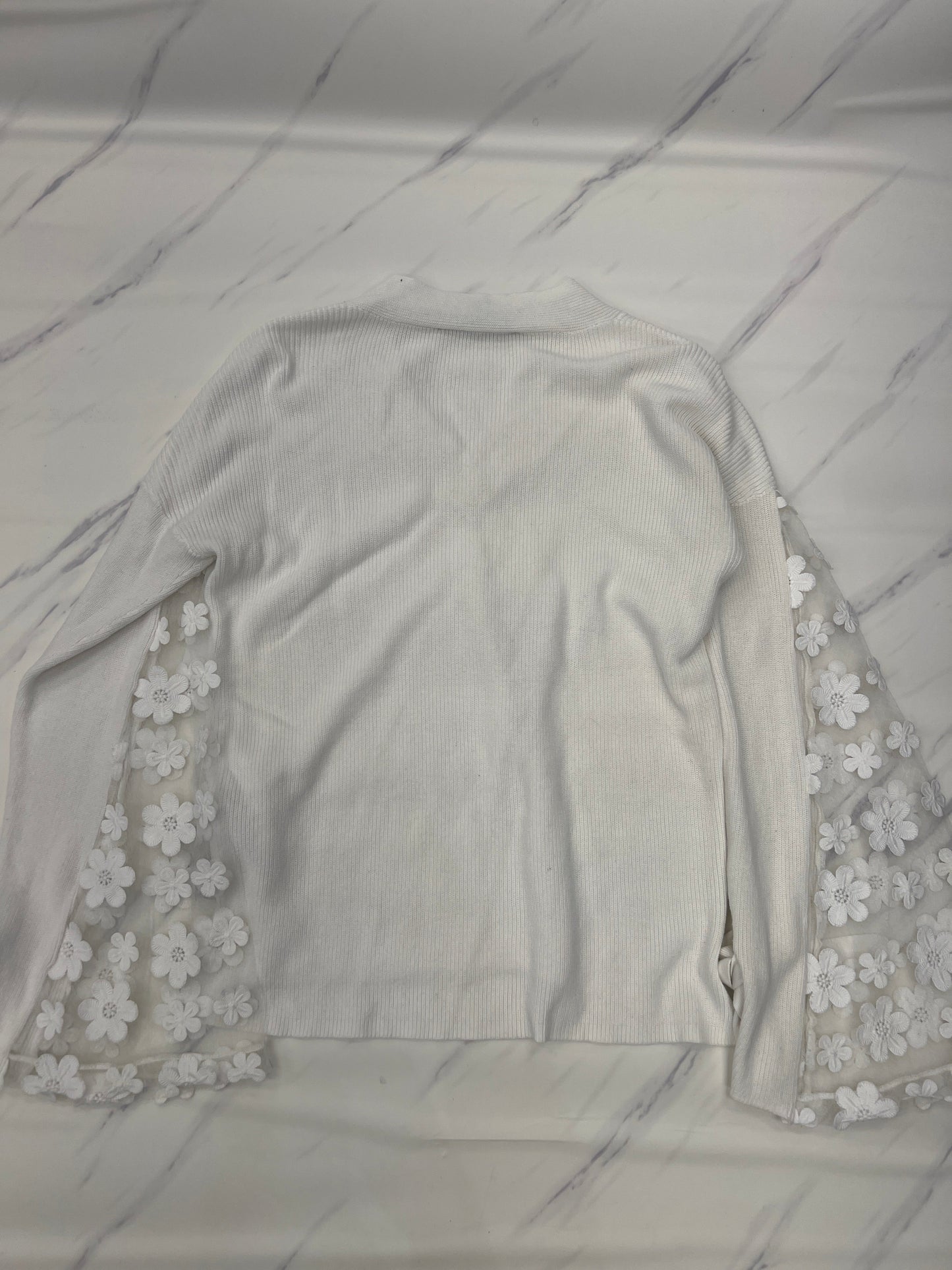 Sweater By French Connection In White, Size: S