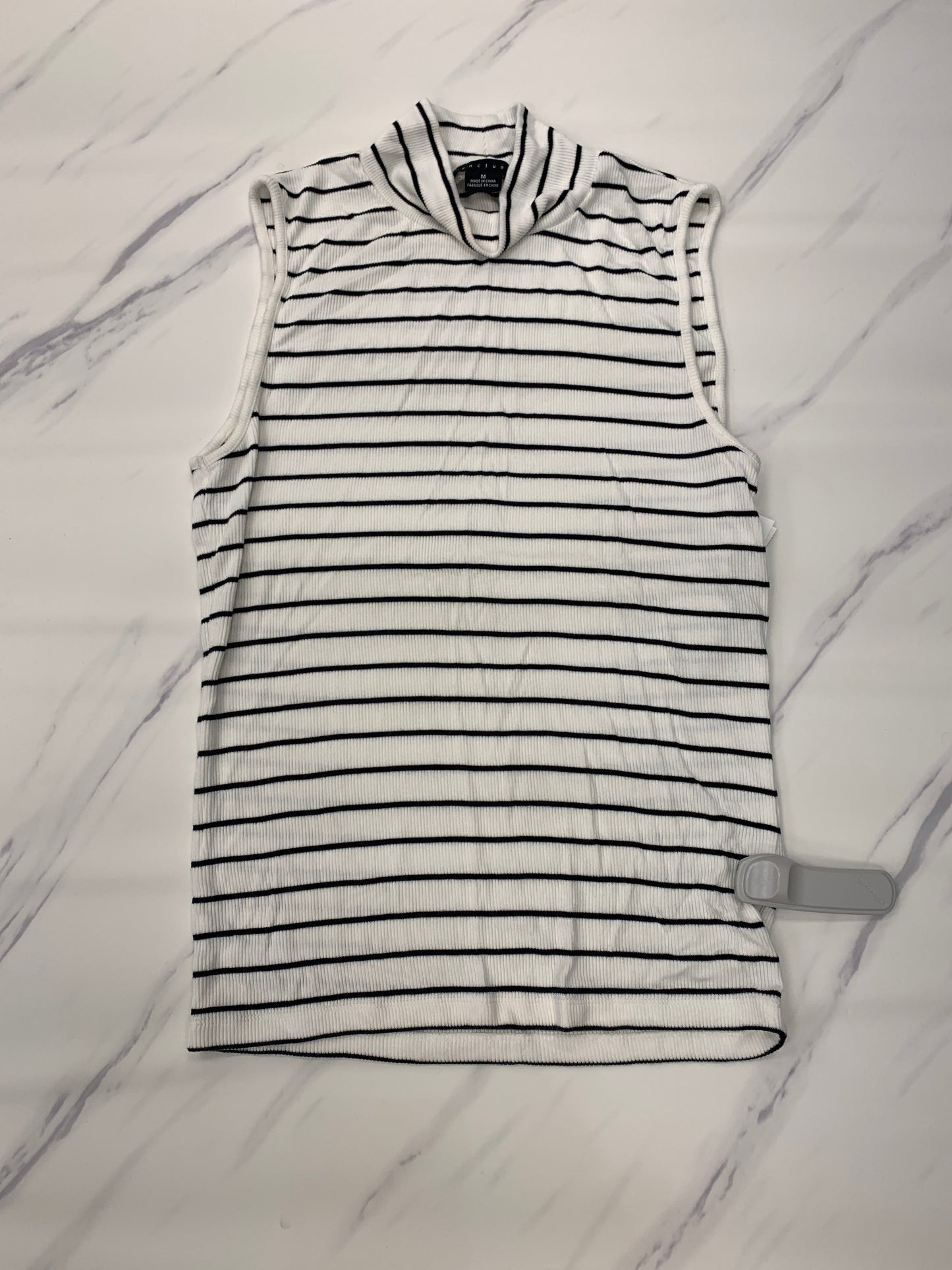 Top Sleeveless By Sanctuary In Striped Pattern, Size: M