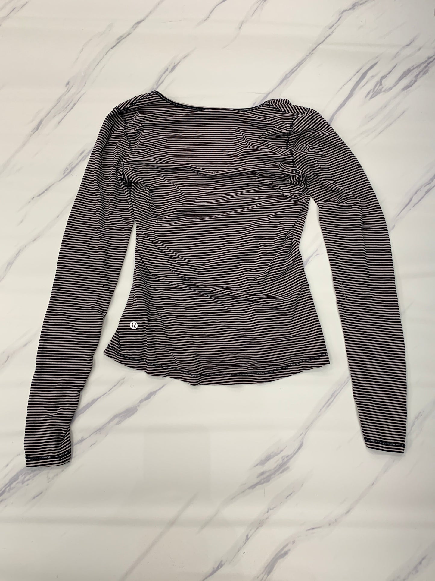 Athletic Top Long Sleeve Crewneck By Lululemon, Size: 6