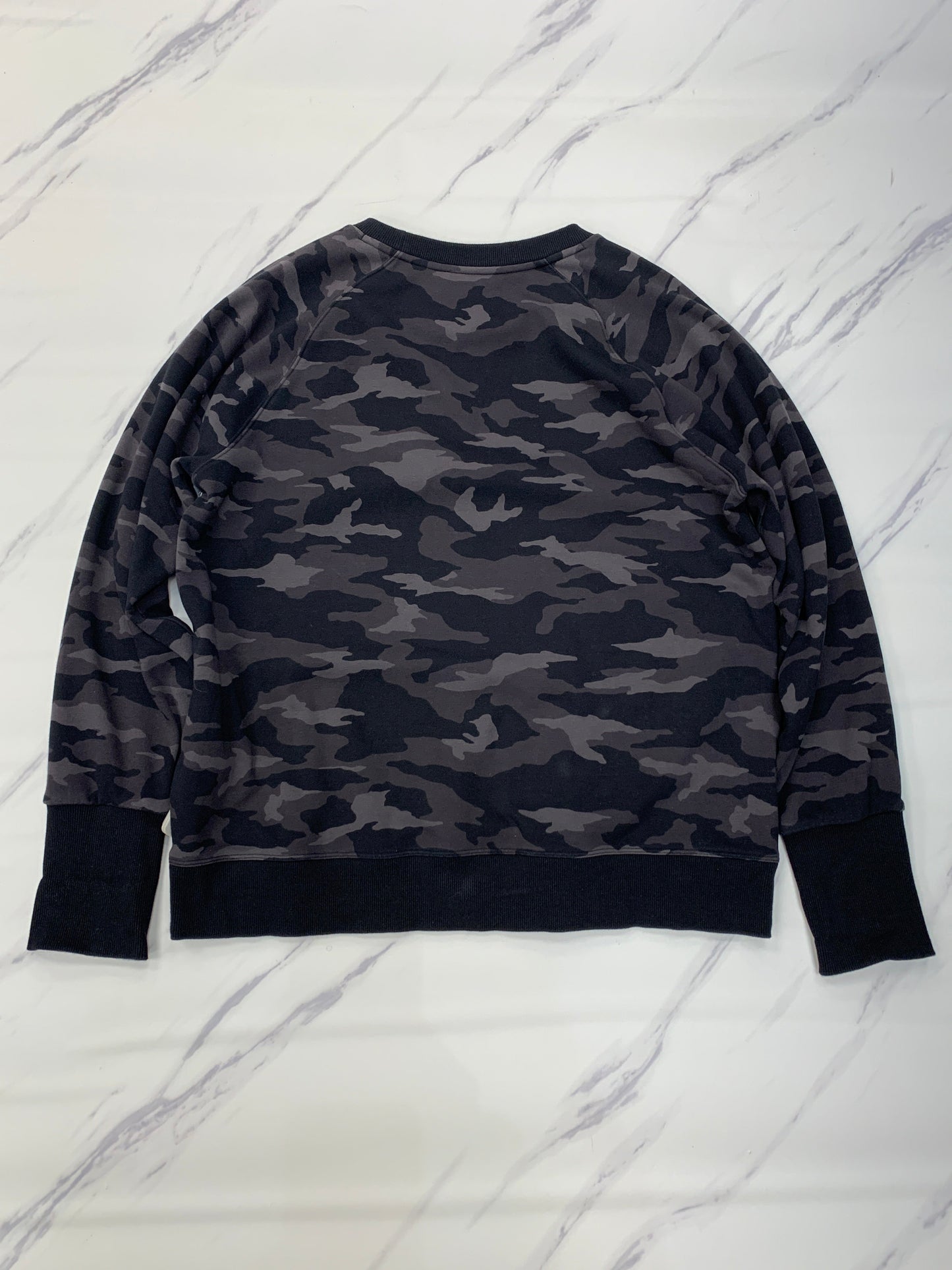 Athletic Sweatshirt Crewneck By Athleta In Camouflage Print, Size: Xl