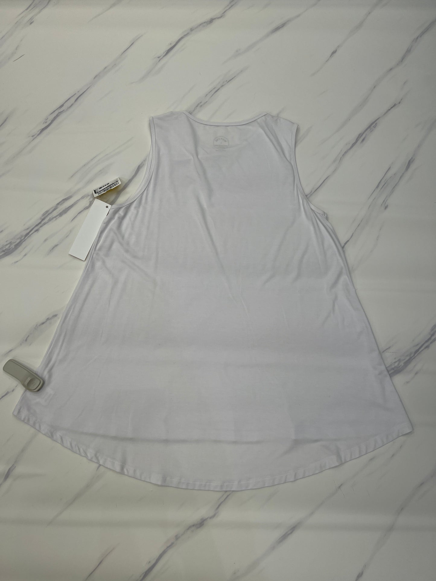 Top Sleeveless By Cma In White, Size: L