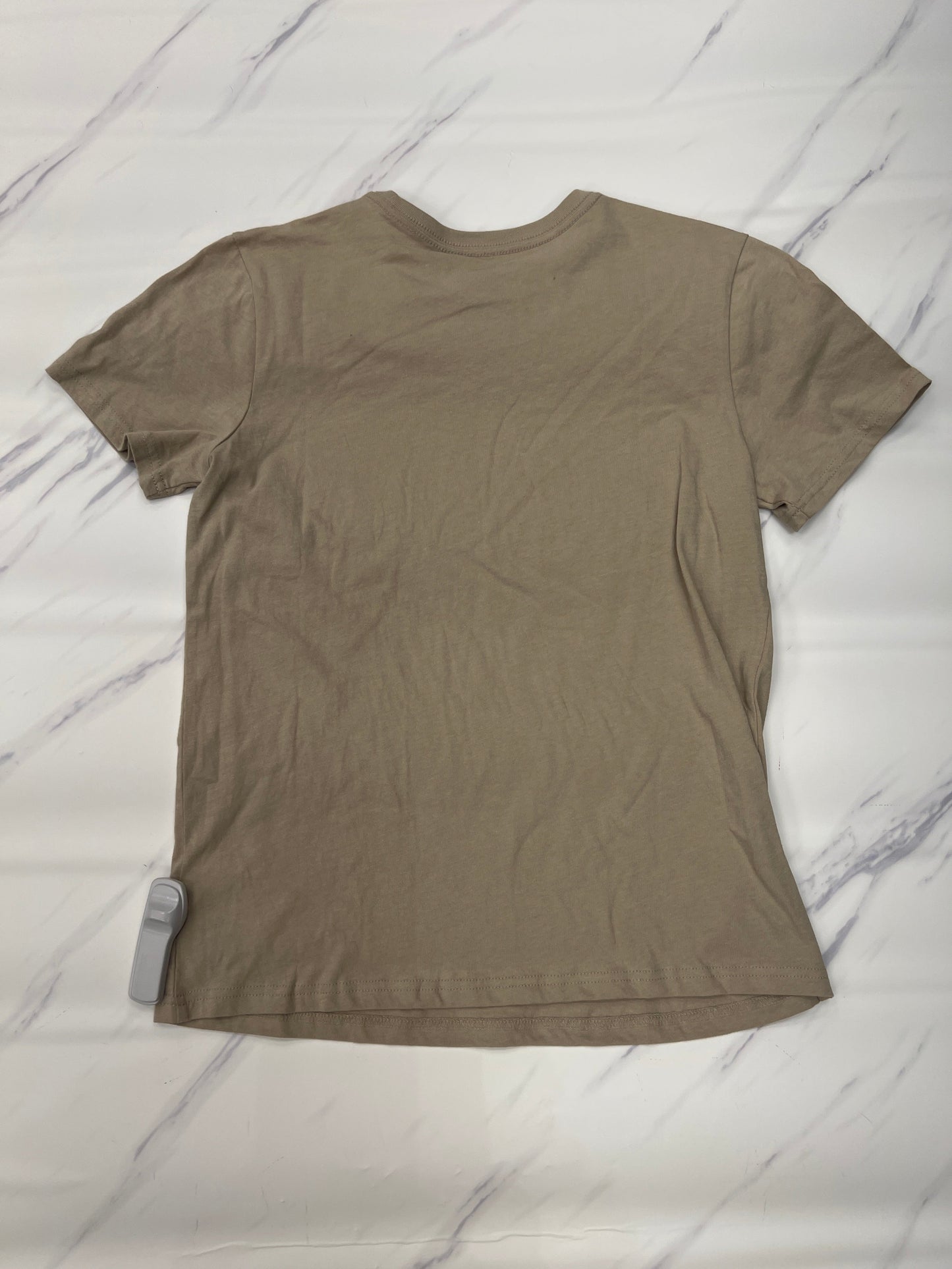 Top Short Sleeve By Wrangler In Tan, Size: S