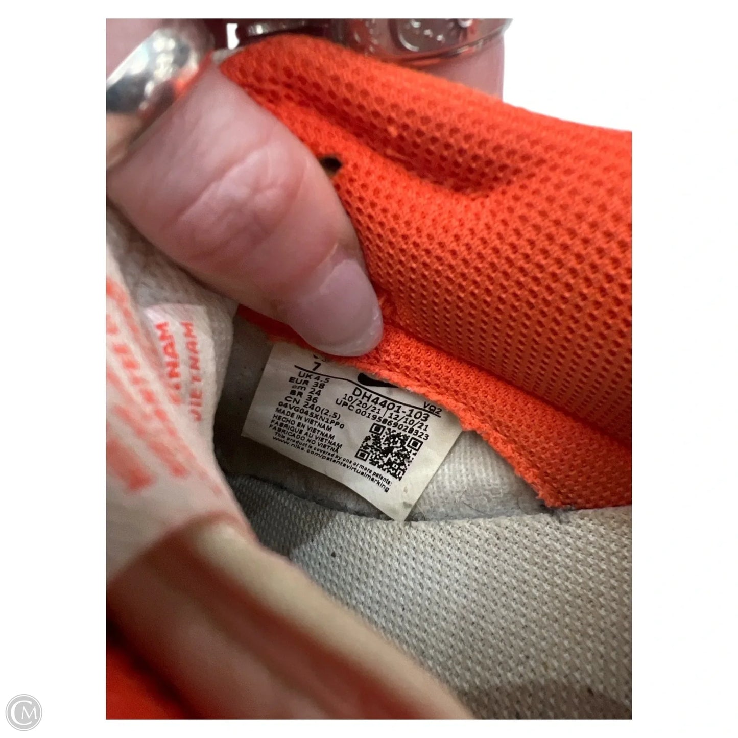 Shoes Sneakers By Nike In Orange & White, Size: 7