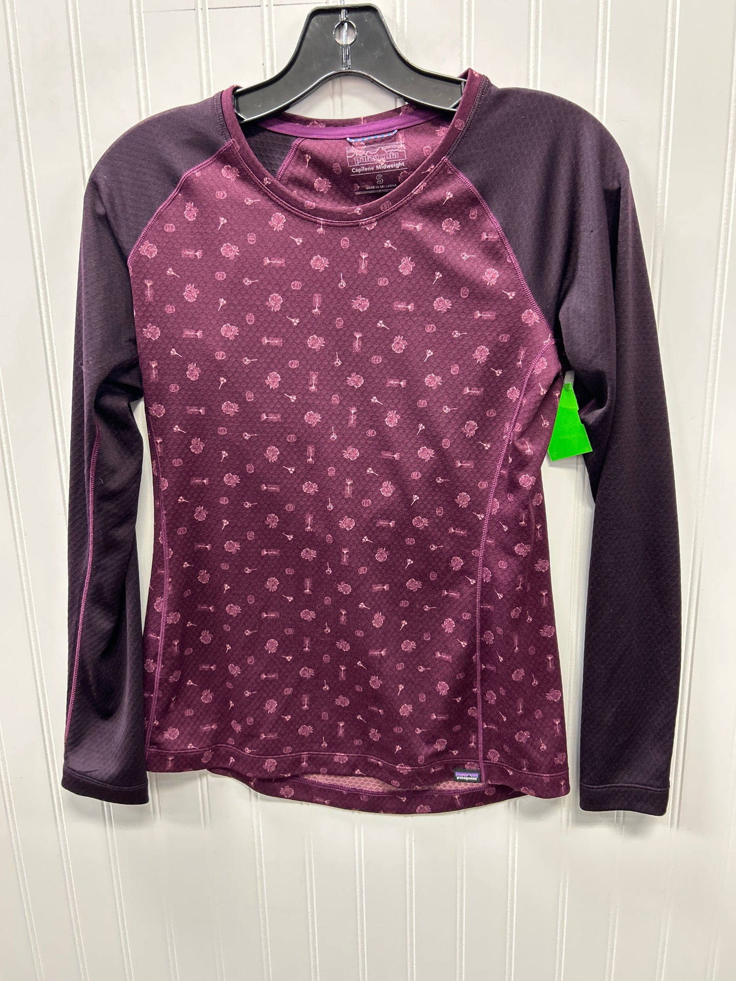 Athletic Top Ls Collar By Patagonia In Purple, Size:S
