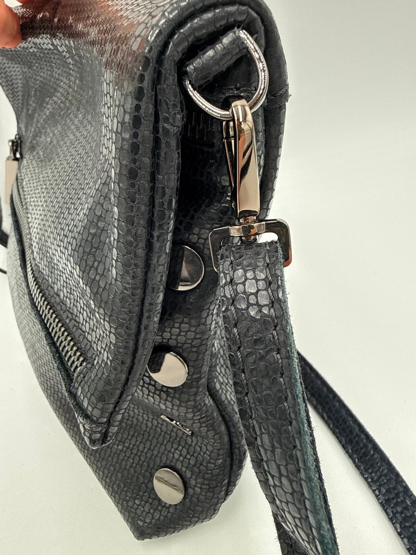 Crossbody By Hammitt, Size: Medium