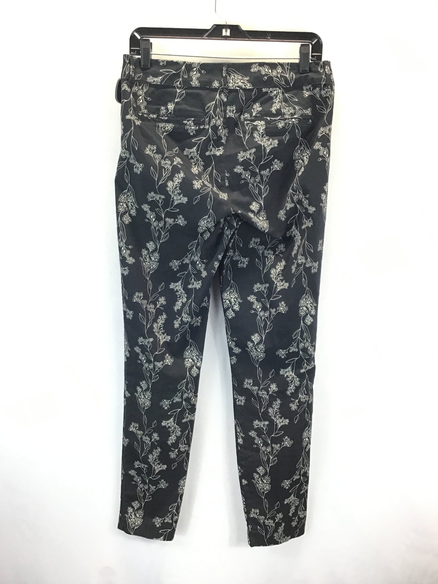 Pants Ankle By Old Navy In Black Floral, Size: 4