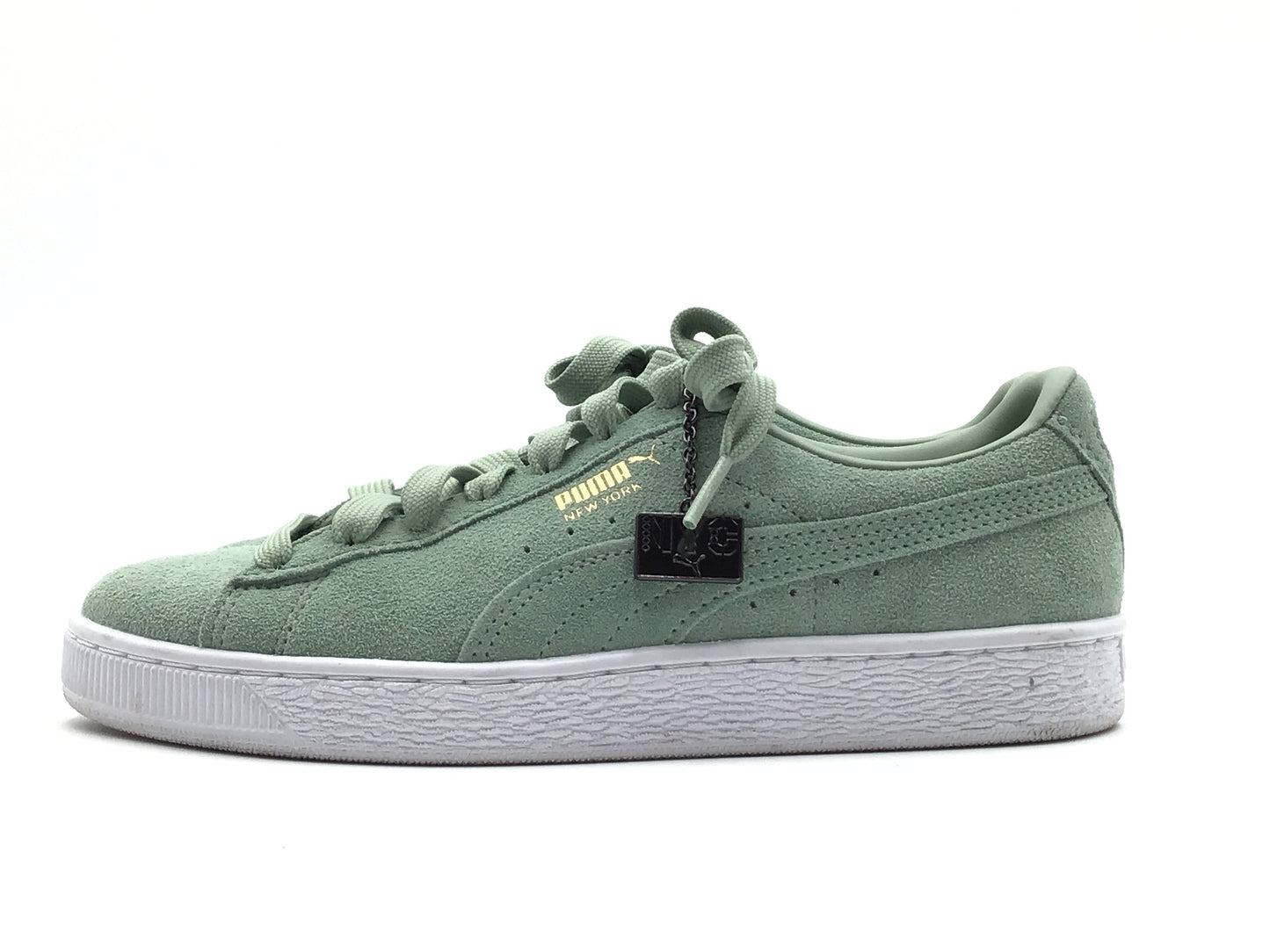 Green Shoes Sneakers Puma, Size 7