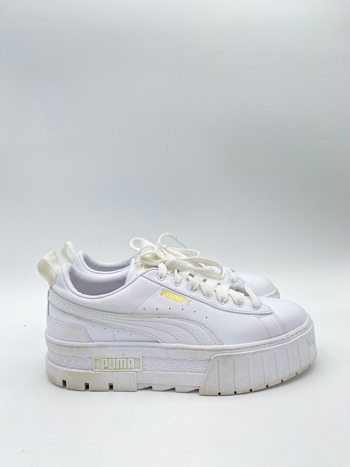 Shoes Athletic By Puma In White, Size: 9