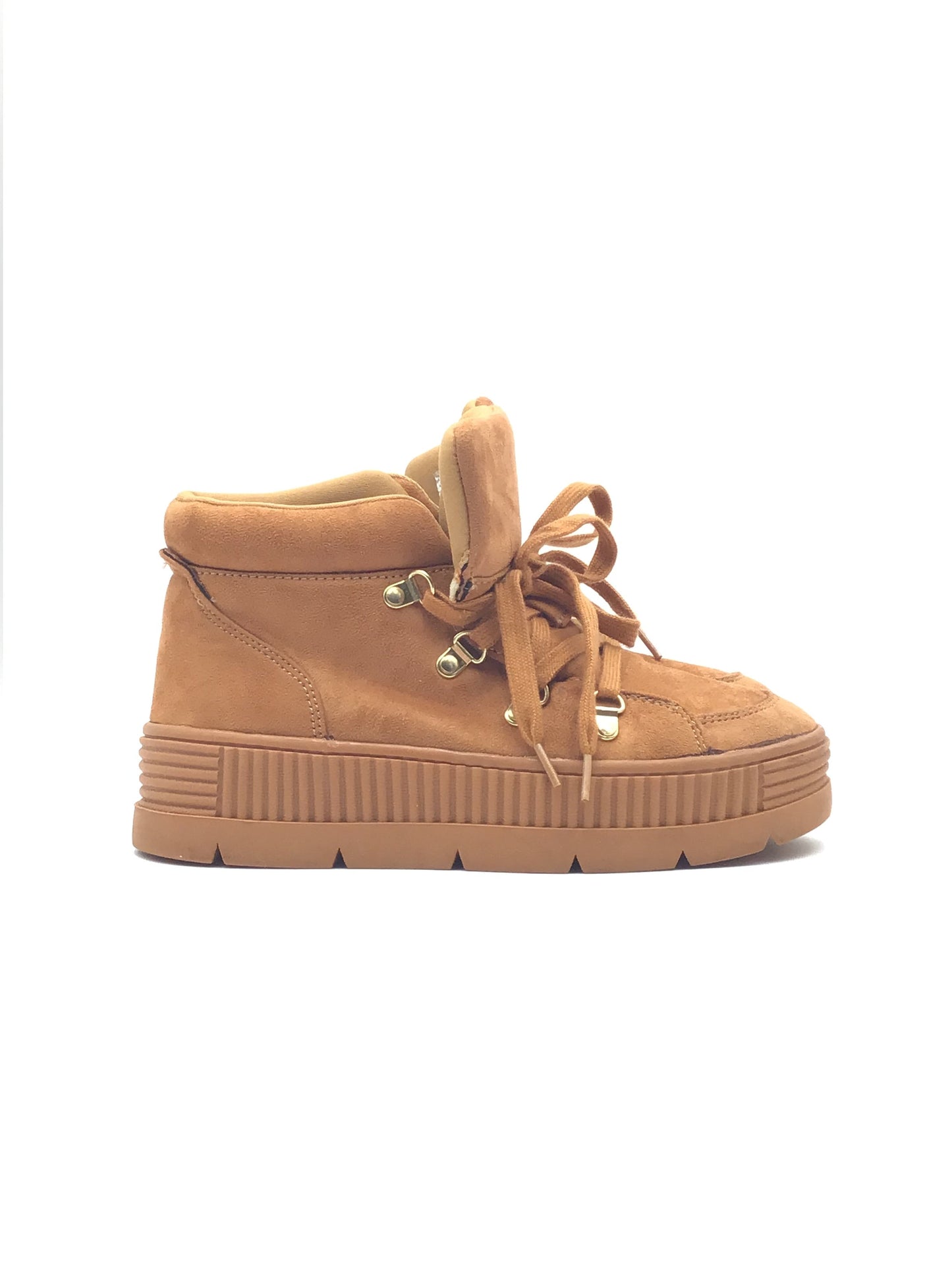 Shoes Sneakers By Liliana In Tan, Size: 8.5