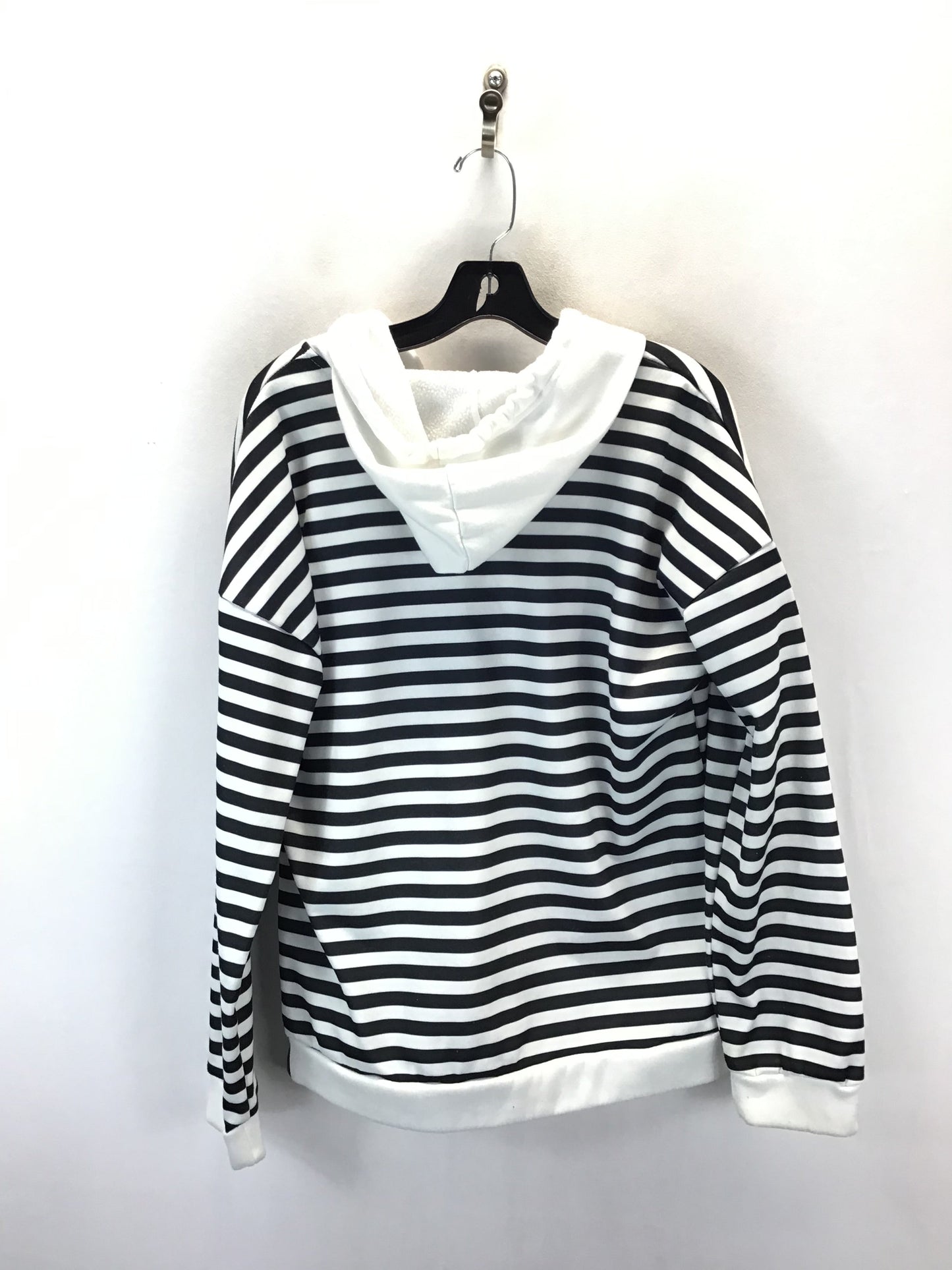 Sweatshirt Hoodie By Clothes Mentor In Striped Pattern, Size: L