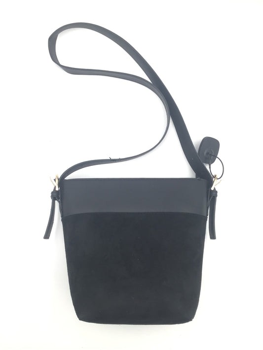 Crossbody By Clothes Mentor, Size: Medium