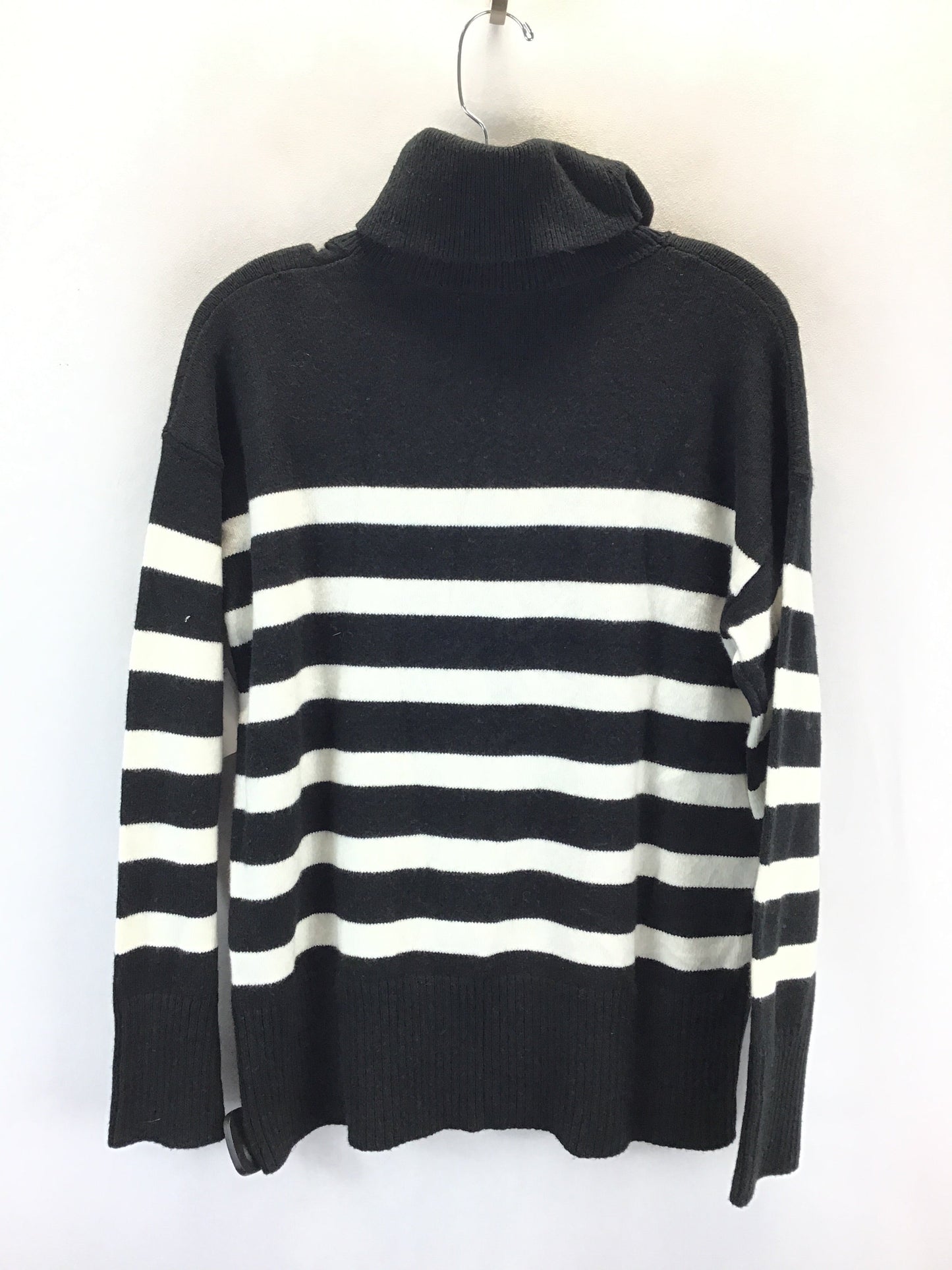 Sweater By Banana Republic In Striped Pattern, Size: S