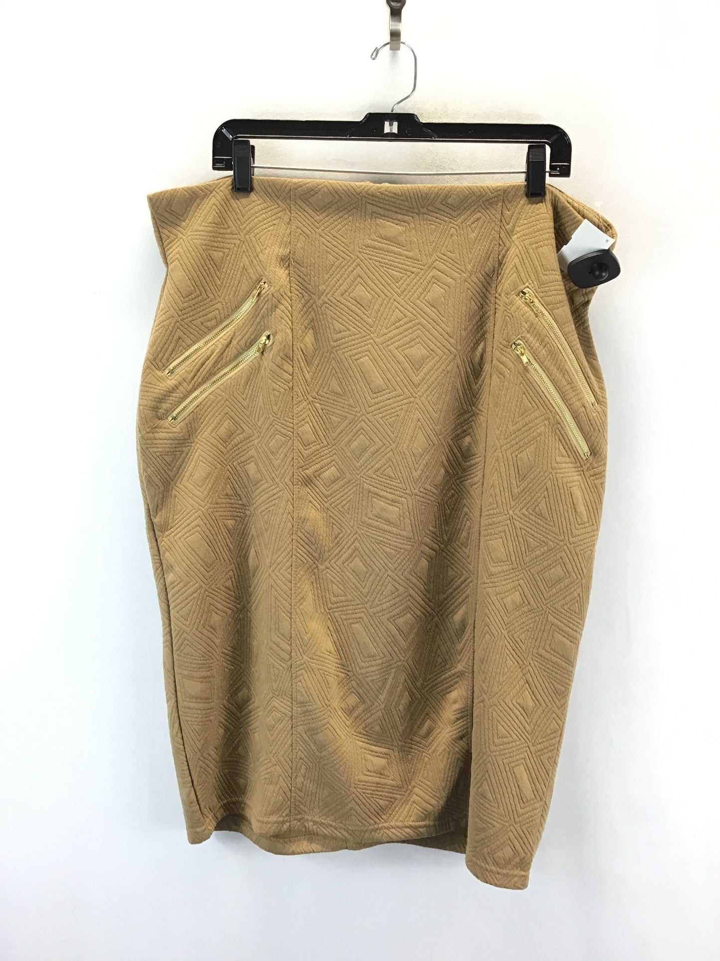 Skirt Midi By Clothes Mentor In Tan, Size: 2x