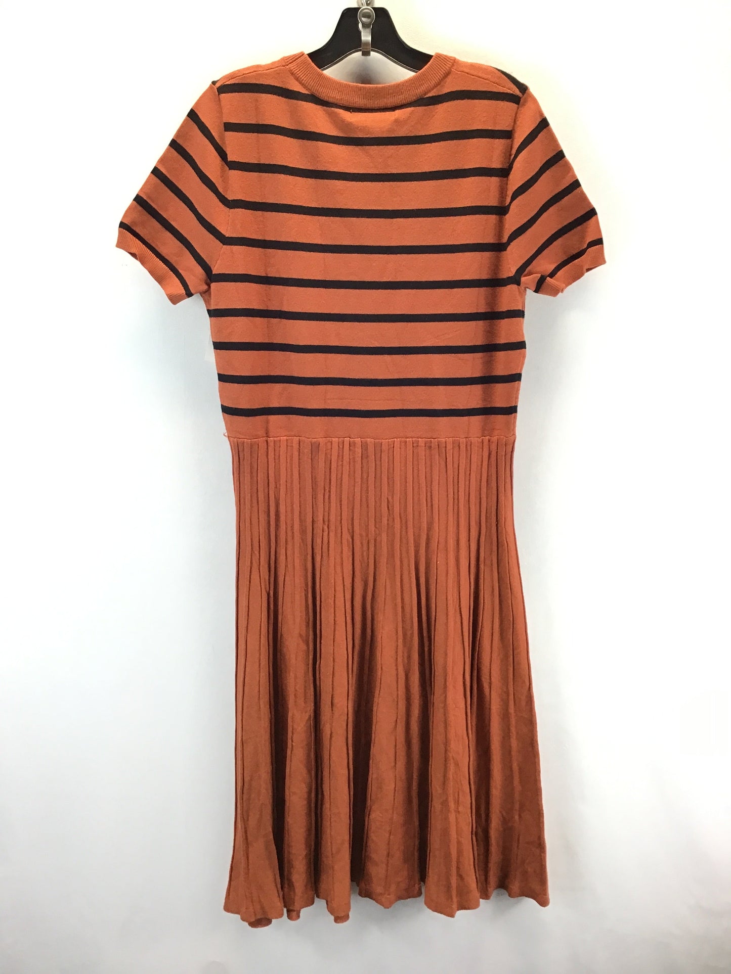 Dress Sweater By Clothes Mentor In Black & Orange, Size: Xl