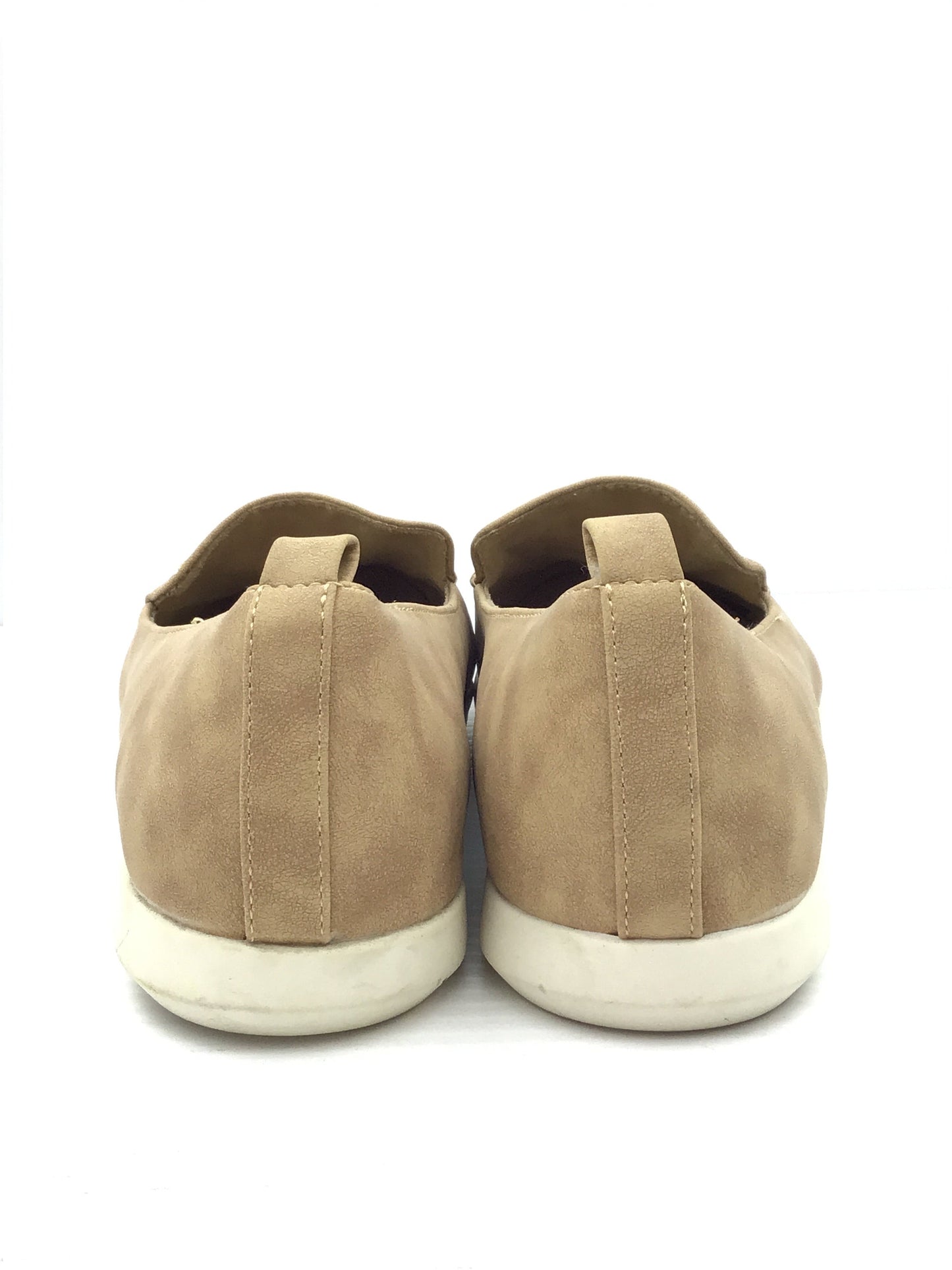 Shoes Sneakers By White Mountain  Size: 8