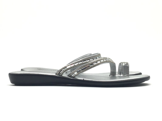 Silver Sandals Flats Clothes Mentor, Size 6.5