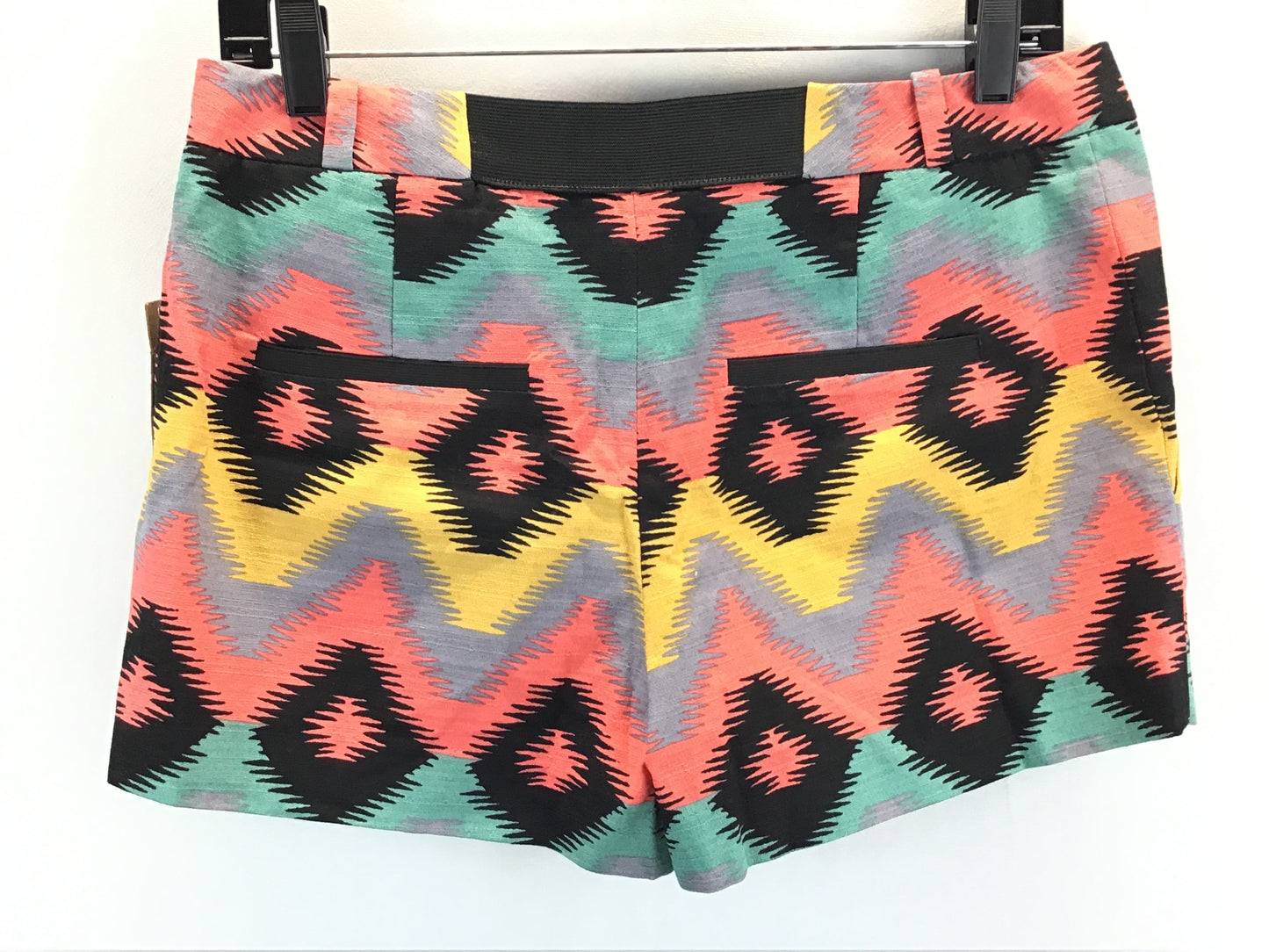 Multi-colored Shorts Rachel Roy, Size 6