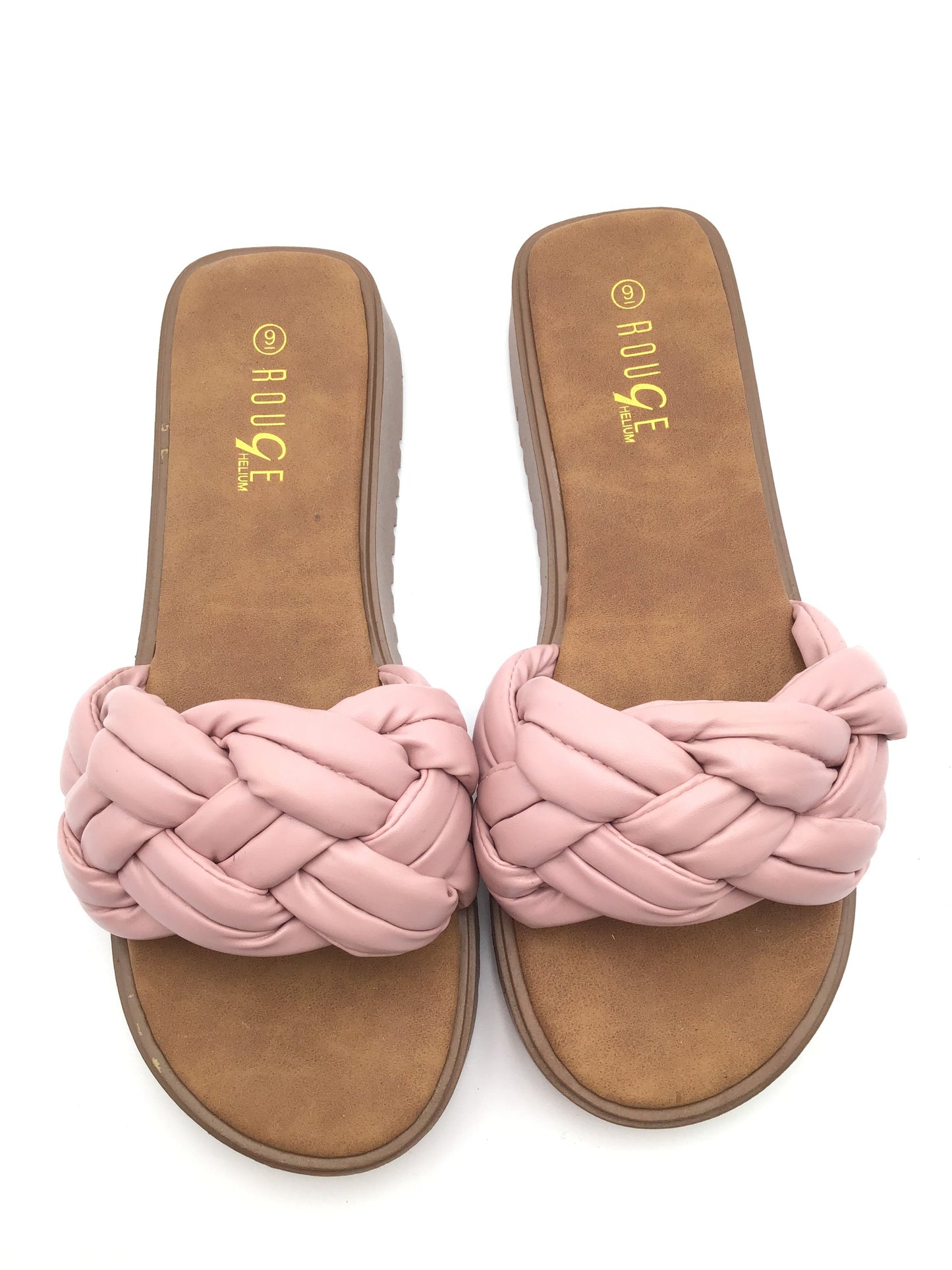 Pink Sandals Flats Rouge, Size 9