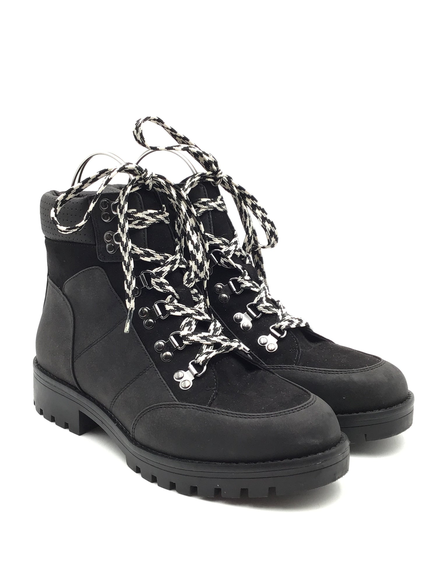 Boots Hiking By Crown Vintage In Black, Size: 9