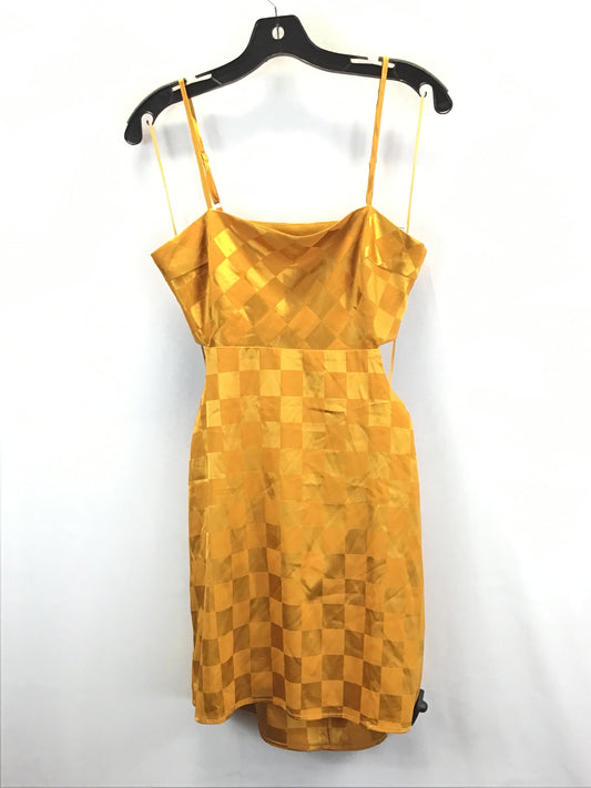 Gold Dress Casual Short Clothes Mentor, Size M