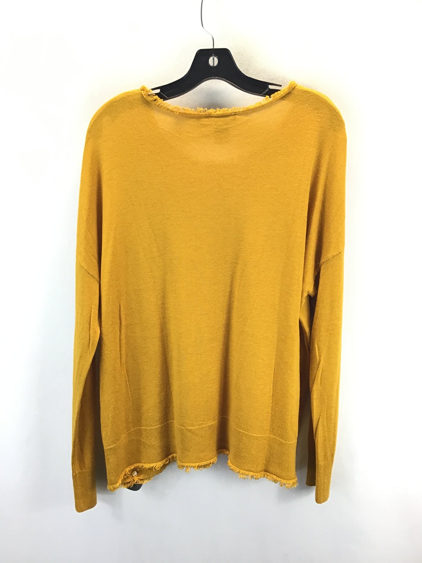 Sweater By Chelsea And Theodore In Gold, Size: L