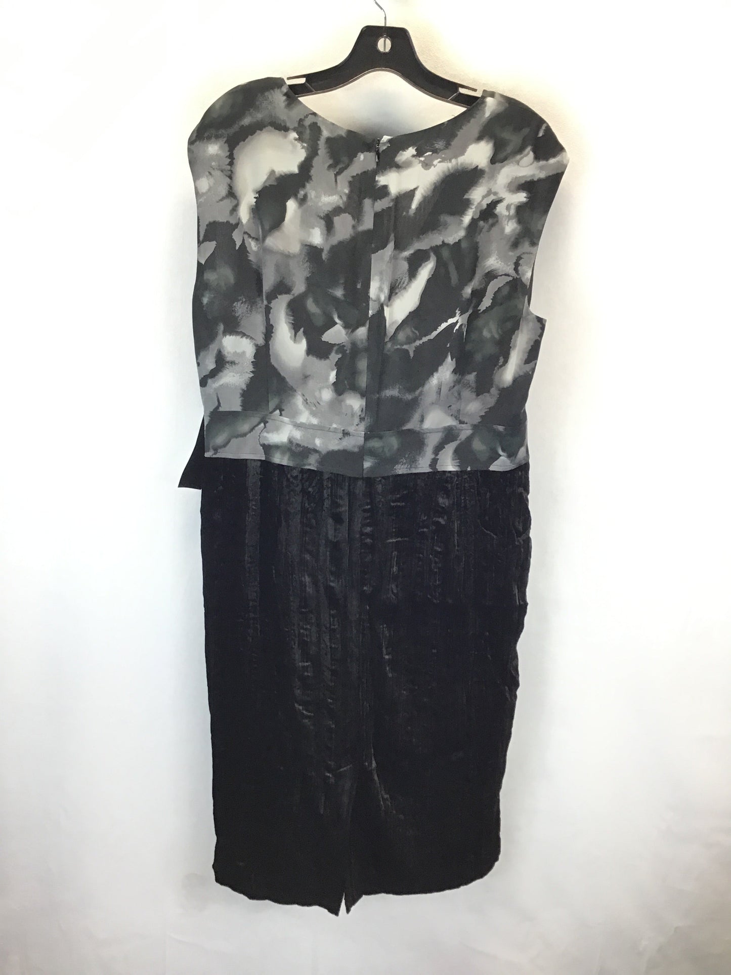 Dress Casual Midi By Jones New York In Black & Grey, Size: 18