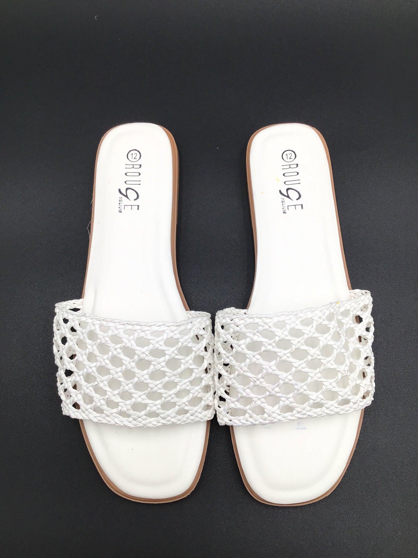 Shoes Flats By Rouge In White, Size: 12