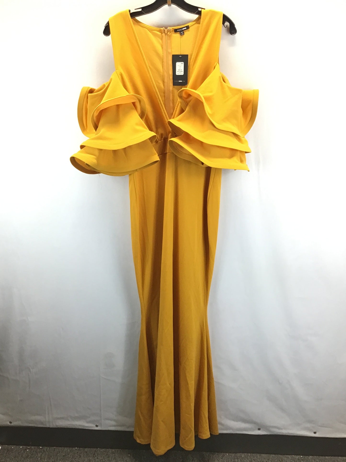 Yellow Dress Party Long Fashion Nova, Size 2x